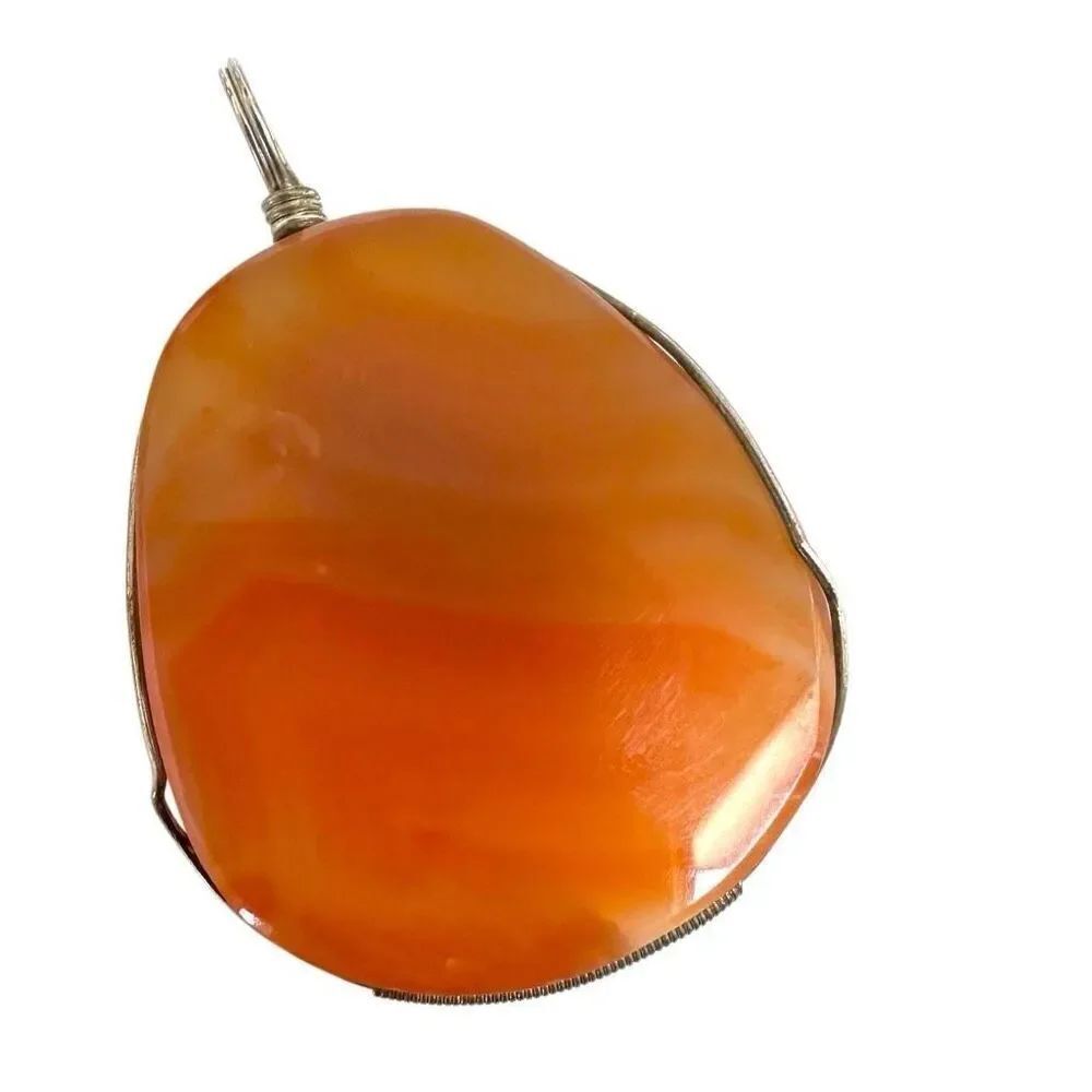 Carnelian silver tone pendant